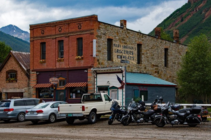 Silverton 2