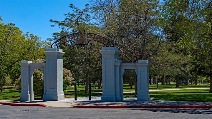 Copperton Park Entrance wp